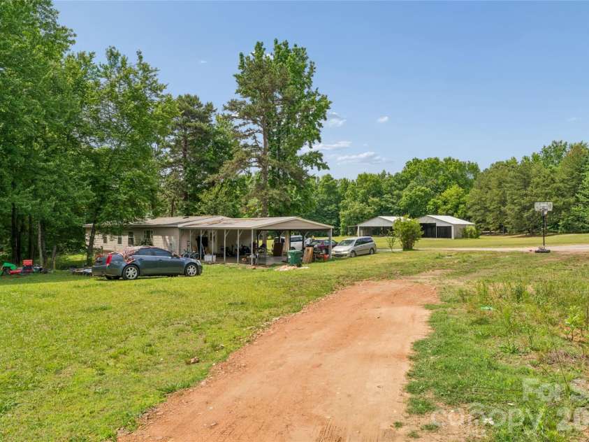 235 Misty Lane, Kannapolis, NC 28081.  MLS# CAR4387410, YatesRealty ID 27422. House-Rd