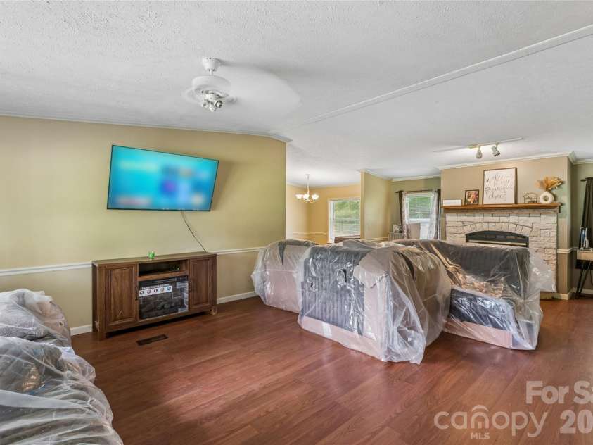 235 Misty Lane, Kannapolis, NC 28081.  MLS# CAR4387410, YatesRealty ID 27422. Living Area4