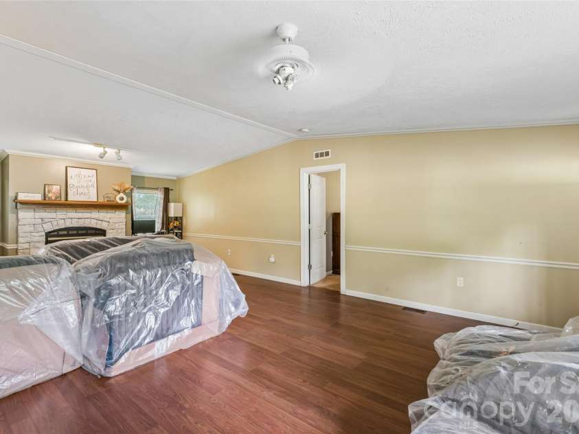 235 Misty Lane, Kannapolis, NC 28081.  MLS# CAR4387410, YatesRealty ID 27422. Living Area5
