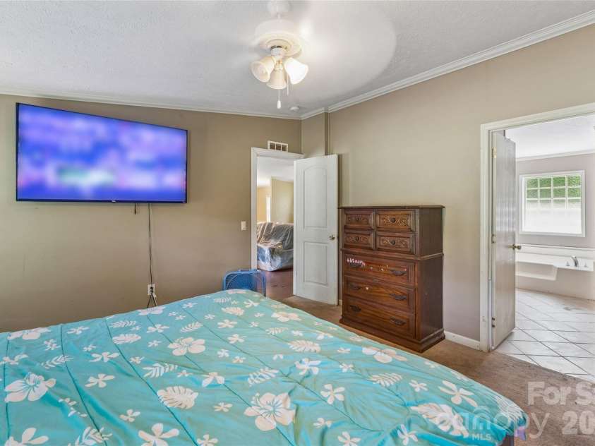 235 Misty Lane, Kannapolis, NC 28081.  MLS# CAR4387410, YatesRealty ID 27422. Master Bedroom3