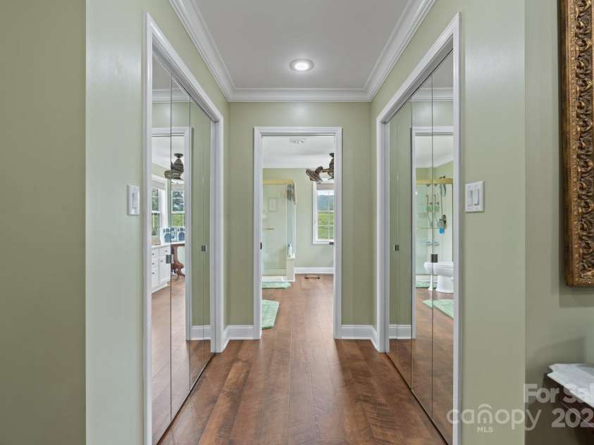 4B Heather Way, Candler, NC 28715.  MLS# CAR4258512, YatesRealty ID 27422. 