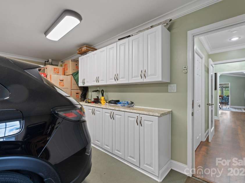 4B Heather Way, Candler, NC 28715.  MLS# CAR4258512, YatesRealty ID 27422. 