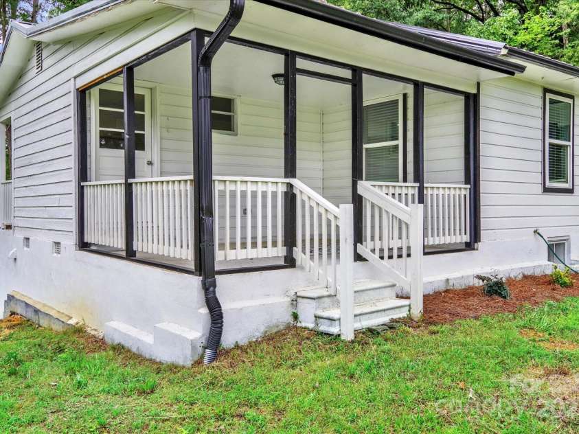 110 Lowery Street, Peachland, NC 28133.  MLS# CAR4272542, YatesRealty ID 27425. 