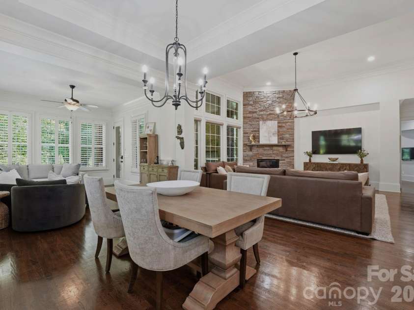 221 Glenmoor Drive, Waxhaw, NC 28173.  MLS# CAR4385610, YatesRealty ID 27425. 