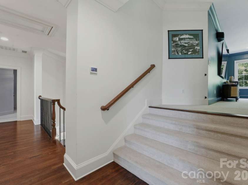 221 Glenmoor Drive, Waxhaw, NC 28173.  MLS# CAR4385610, YatesRealty ID 27425. 
