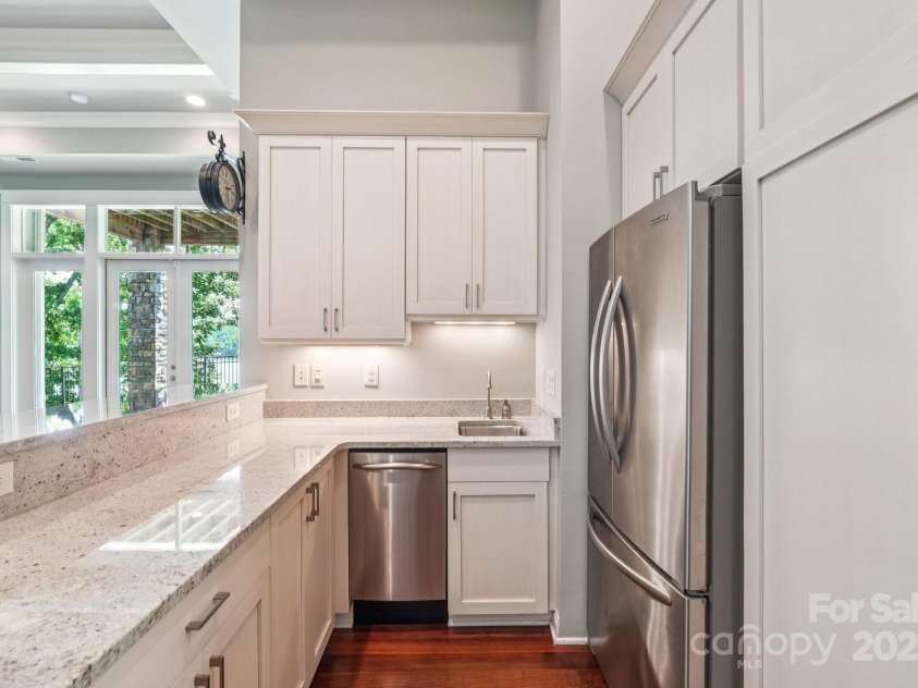 3229 Lake Pointe Drive, Belmont, NC 28012.  MLS# CAR4277223, YatesRealty ID 27427. Basement kitchenette