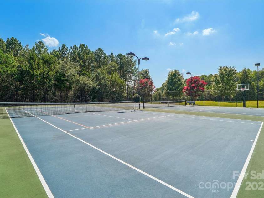 3229 Lake Pointe Drive, Belmont, NC 28012.  MLS# CAR4277223, YatesRealty ID 27427. Community tennis courts