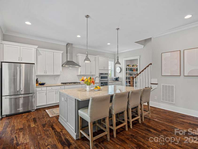 309 Catawba Avenue, Davidson, NC 28036.  MLS# CAR4249657, YatesRealty ID 27428. 