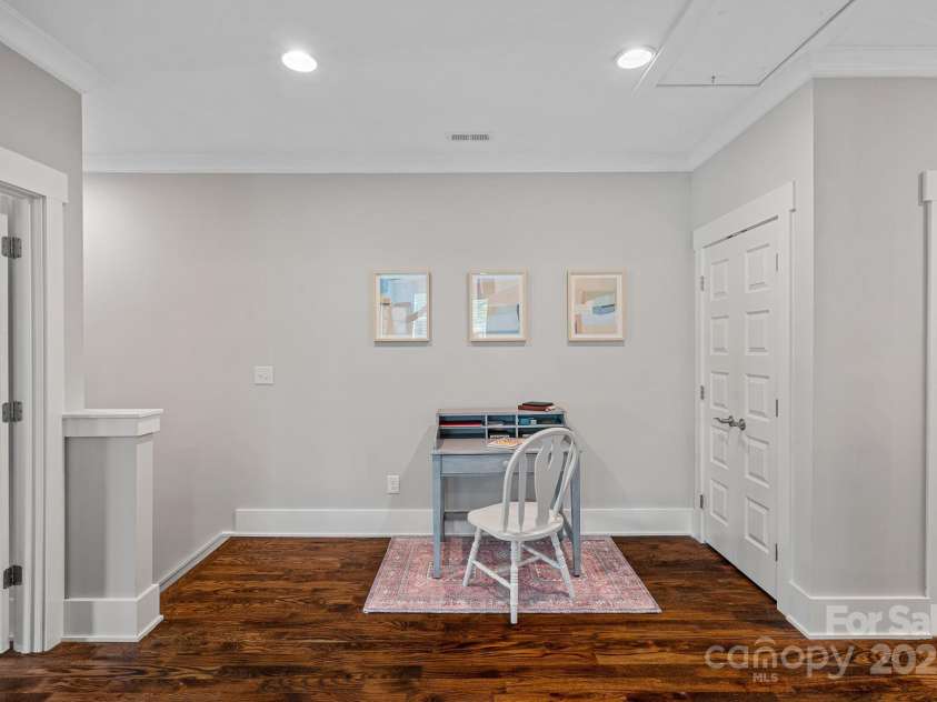 309 Catawba Avenue, Davidson, NC 28036.  MLS# CAR4249657, YatesRealty ID 27428. 