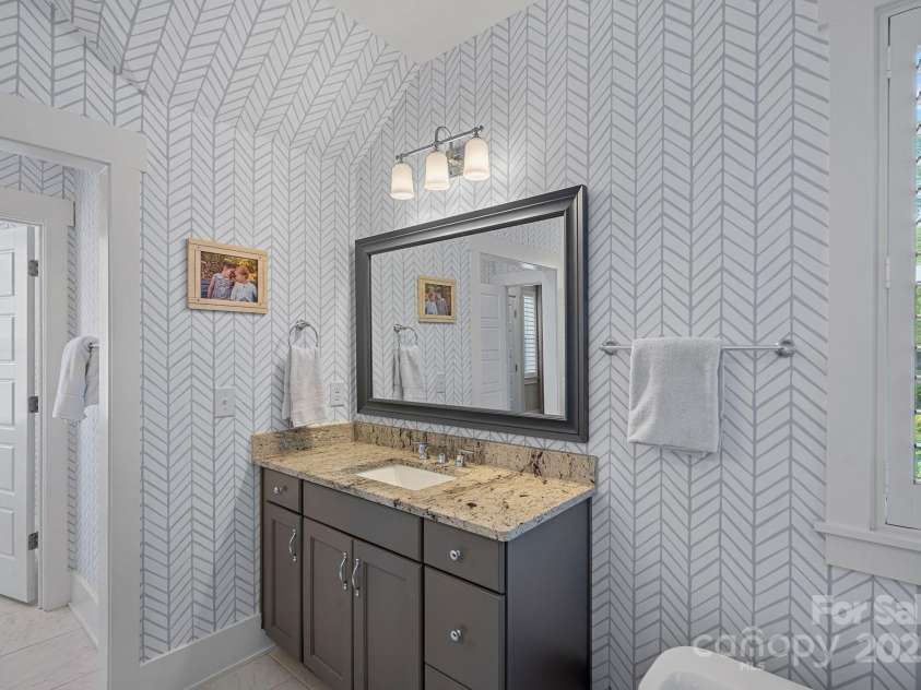 309 Catawba Avenue, Davidson, NC 28036.  MLS# CAR4249657, YatesRealty ID 27428. 