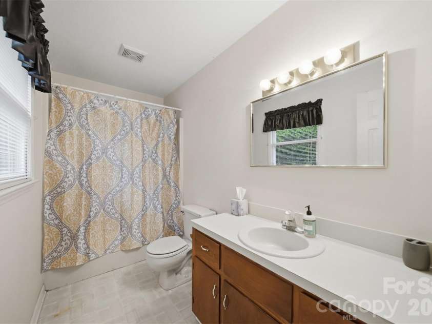 3882 Shadowood Drive, Morganton, NC 28655.  MLS# CAR4344277, YatesRealty ID 27428. 