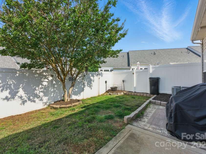 158 Snead Road, Fort Mill, SC 29715.  MLS# CAR4267677, YatesRealty ID 27429. Fenced Backyard