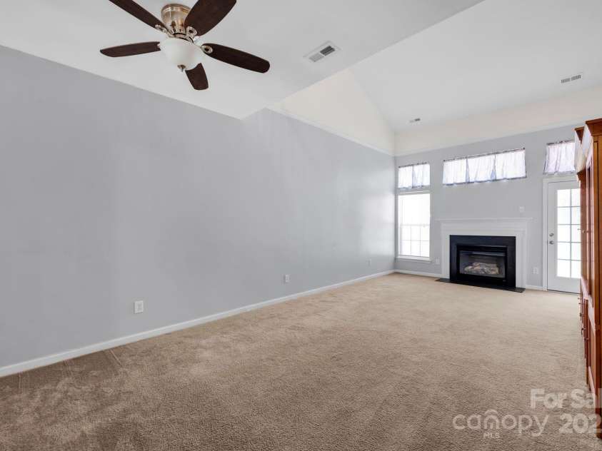 158 Snead Road, Fort Mill, SC 29715.  MLS# CAR4267677, YatesRealty ID 27429. Living Room