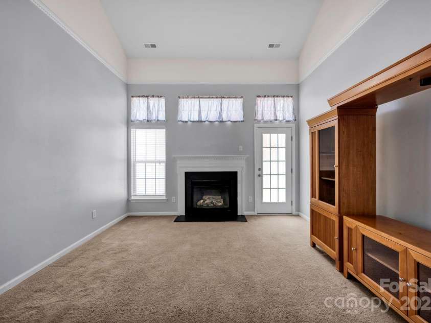 158 Snead Road, Fort Mill, SC 29715.  MLS# CAR4267677, YatesRealty ID 27429. Living Room