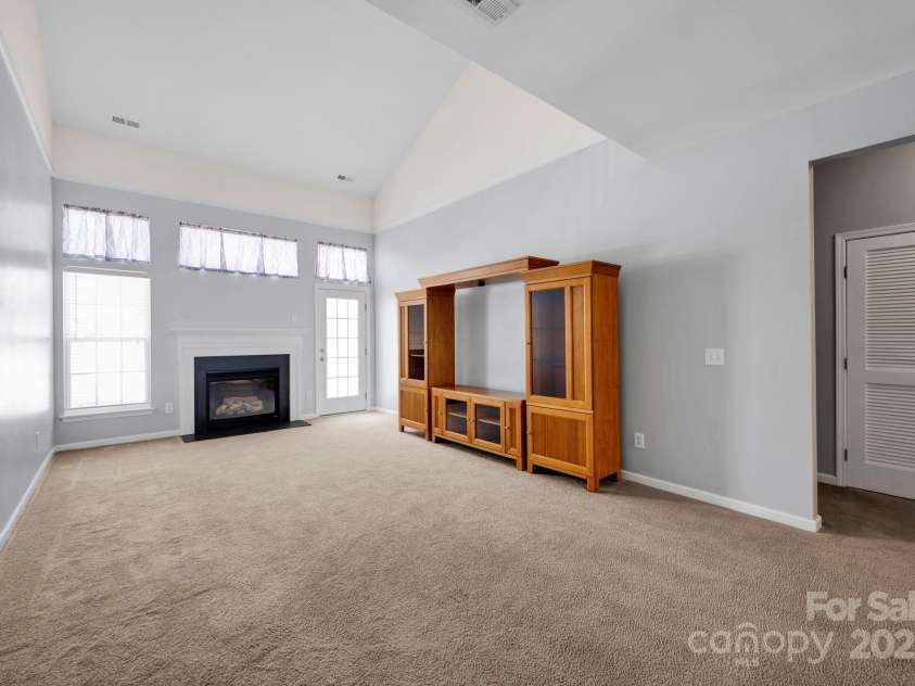 158 Snead Road, Fort Mill, SC 29715.  MLS# CAR4267677, YatesRealty ID 27429. Living Room