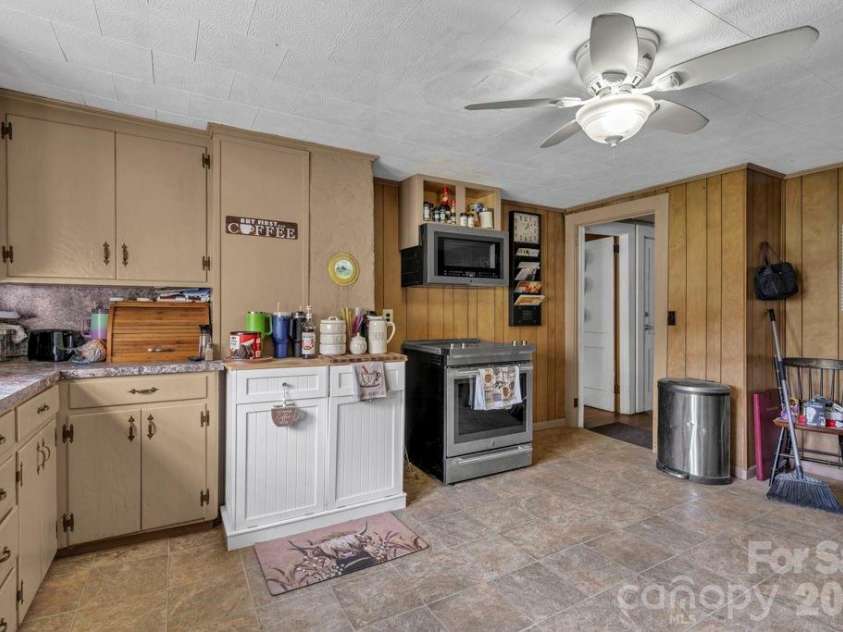 1068 Laurel Branch Road, Vilas, NC 28692.  MLS# CAR4340421, YatesRealty ID 2743. 