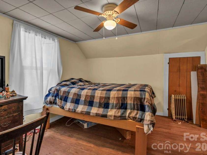 1068 Laurel Branch Road, Vilas, NC 28692.  MLS# CAR4340421, YatesRealty ID 2743. 