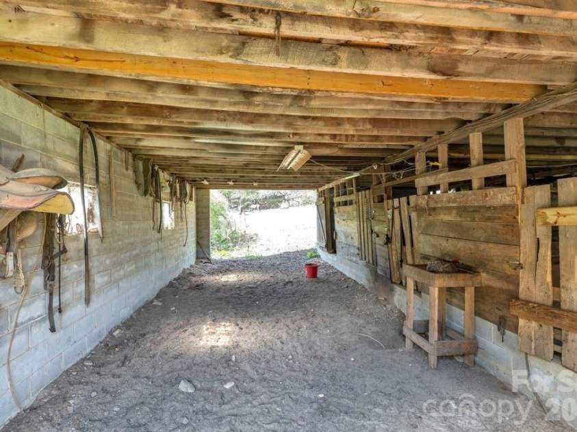 1068 Laurel Branch Road, Vilas, NC 28692.  MLS# CAR4340421, YatesRealty ID 2743. 