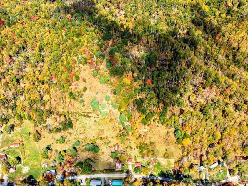 1068 Laurel Branch Road, Vilas, NC 28692.  MLS# CAR4340421, YatesRealty ID 2743. 