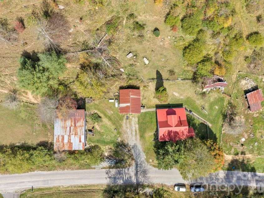 1068 Laurel Branch Road, Vilas, NC 28692.  MLS# CAR4340421, YatesRealty ID 2743. 