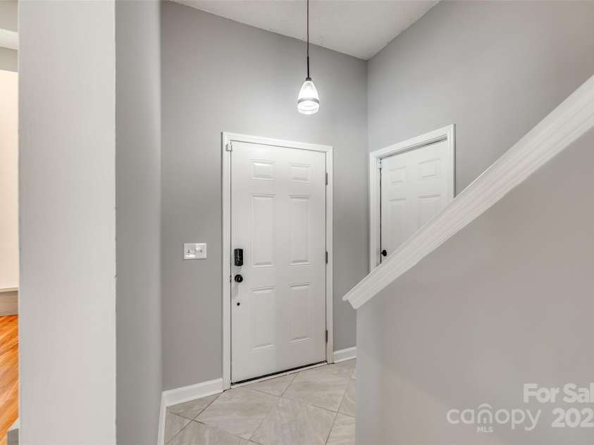 1706 Baylor Drive, Rock Hill, SC 29732.  MLS# CAR4275306, YatesRealty ID 27430. Foyer