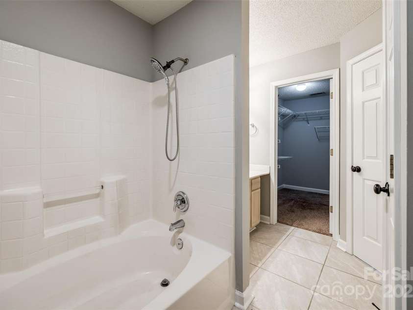 1706 Baylor Drive, Rock Hill, SC 29732.  MLS# CAR4275306, YatesRealty ID 27430. Primary Bathroom