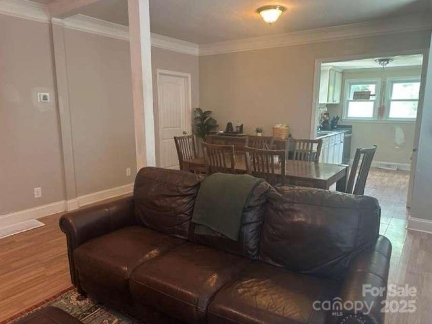 43 Douglas Avenue, Concord, NC 28025.  MLS# CAR4283560, YatesRealty ID 27431. 