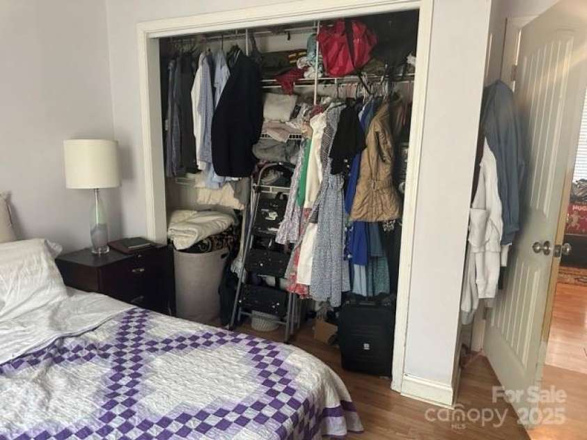 43 Douglas Avenue, Concord, NC 28025.  MLS# CAR4283560, YatesRealty ID 27431. 