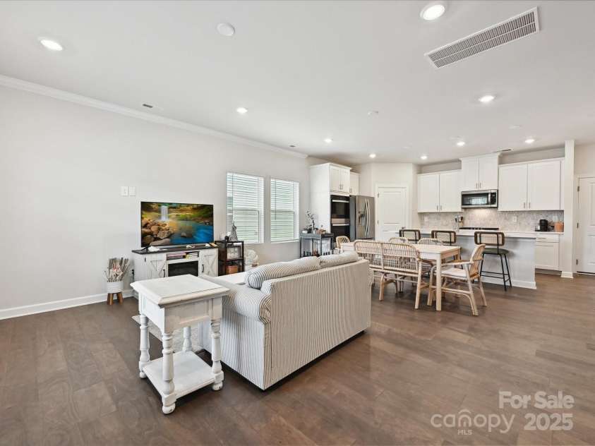 835 Windage Way, Pineville, NC 28134.  MLS# CAR4272413, YatesRealty ID 27432. 