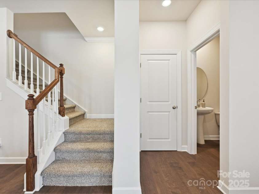 835 Windage Way, Pineville, NC 28134.  MLS# CAR4272413, YatesRealty ID 27432. 