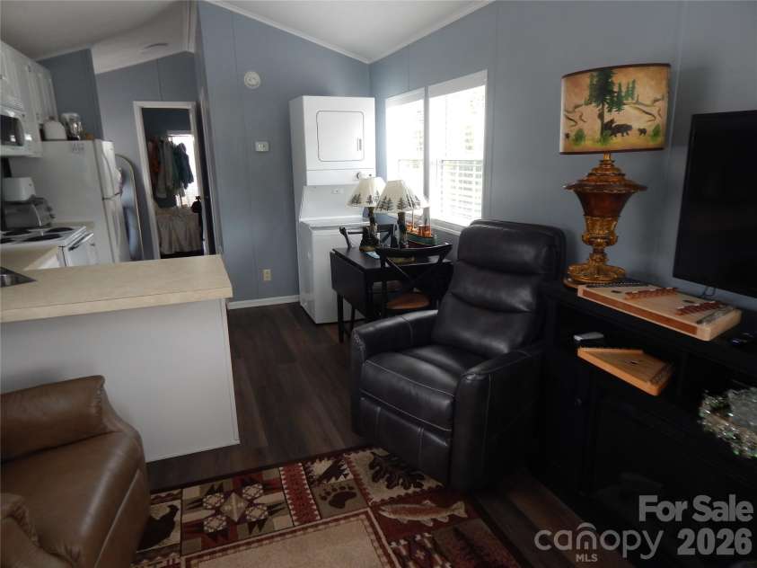 219 Pike Point, Waynesville, NC 28785.  MLS# CAR4388251, YatesRealty ID 27433. 