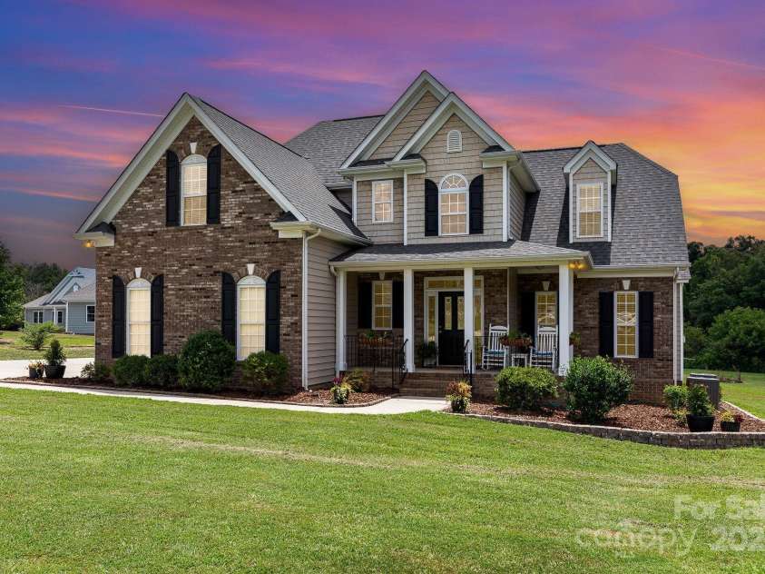 2925 Sweetgrass Lane, Monroe, NC 28112.  MLS# CAR4282068, YatesRealty ID 27433. 