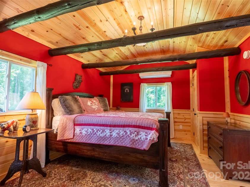 225 Wilderness Road, Tryon, NC 28782.  MLS# CAR4272632, YatesRealty ID 27434. Goldilocks loves Papa-bears' bed!