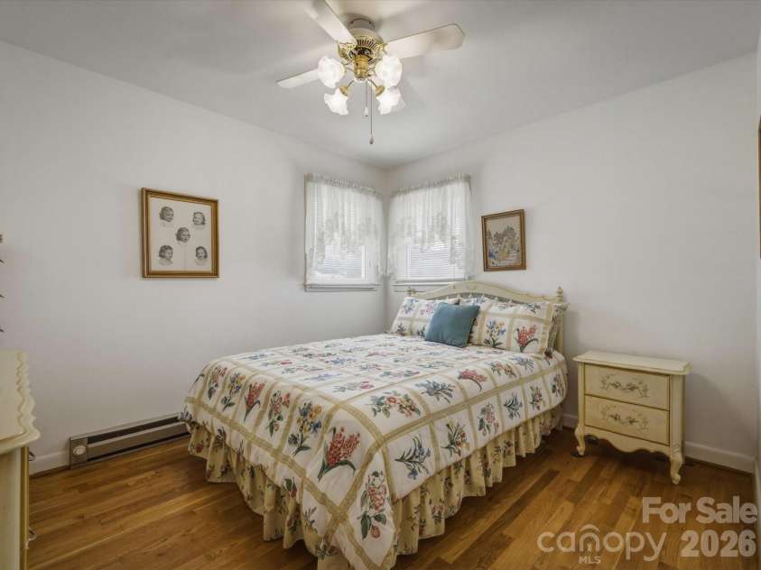 132 Starmount Circle, Morganton, NC 28655.  MLS# CAR4385907, YatesRealty ID 27436. 