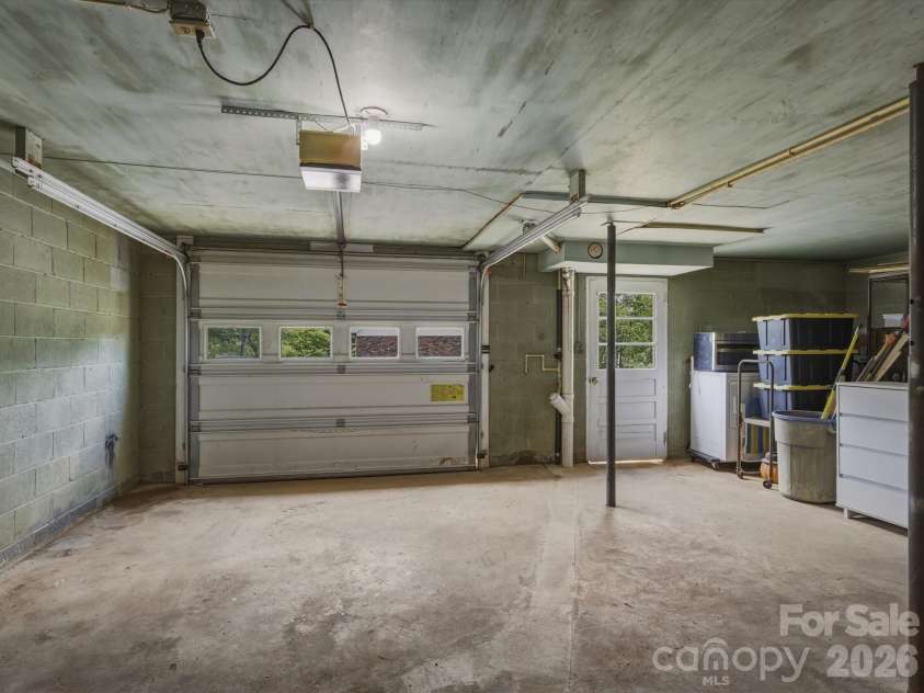 132 Starmount Circle, Morganton, NC 28655.  MLS# CAR4385907, YatesRealty ID 27436. 