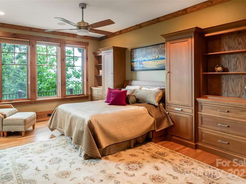 14 Clear Fork Lane, Fairview, NC 28730.  MLS# CAR4281074, YatesRealty ID 27436. 