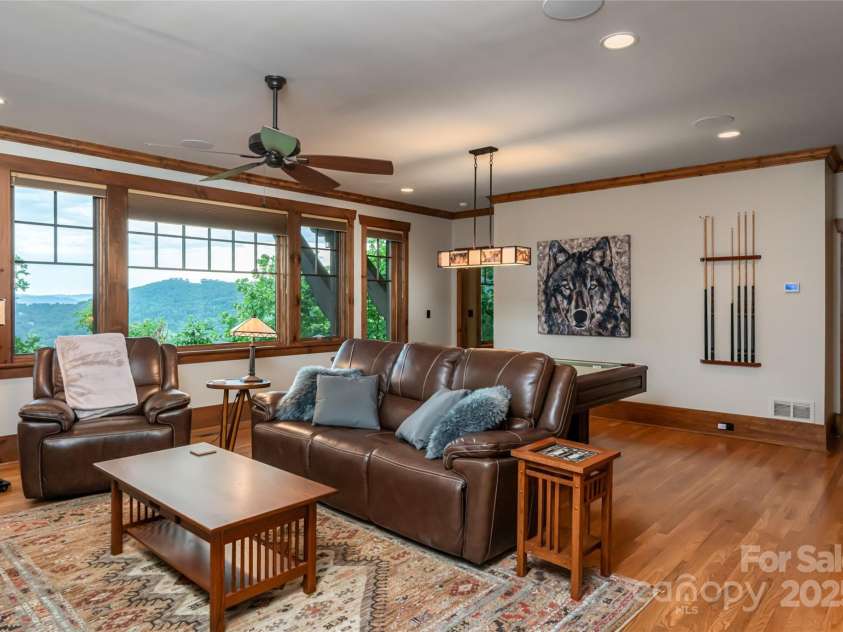 14 Clear Fork Lane, Fairview, NC 28730.  MLS# CAR4281074, YatesRealty ID 27436. 