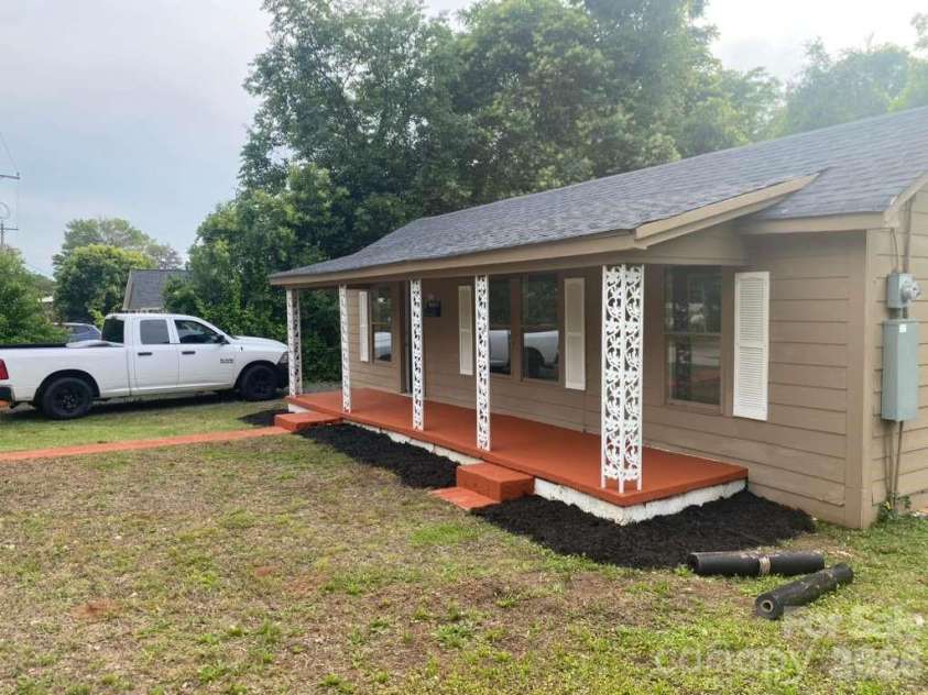 514 Bynum Avenue, Rock Hill, SC 29732.  MLS# CAR4388088, YatesRealty ID 27439. 