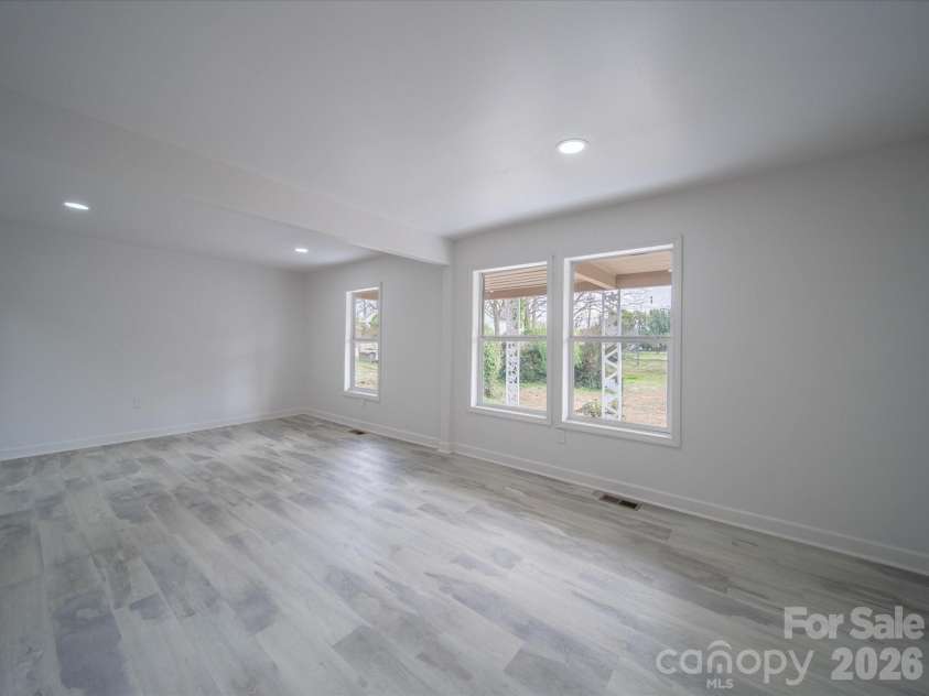 514 Bynum Avenue, Rock Hill, SC 29732.  MLS# CAR4388088, YatesRealty ID 27439. 