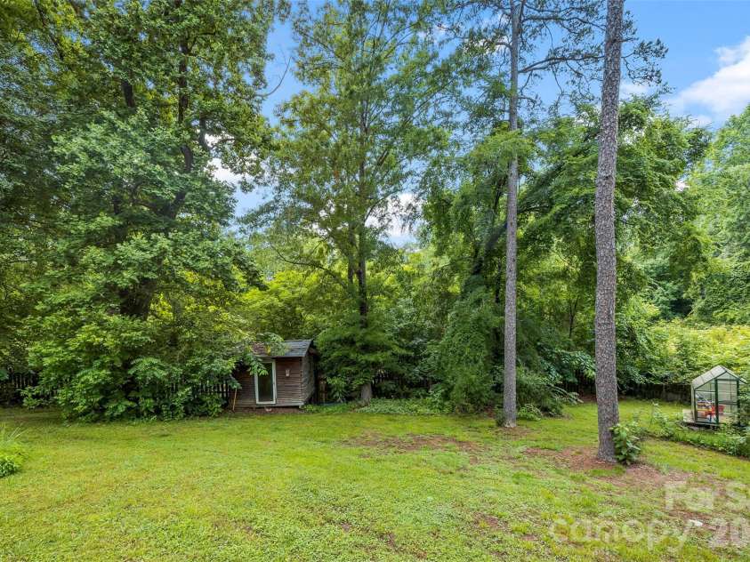 102 Stacybrook Drive, Concord, NC 28025.  MLS# CAR4387107, YatesRealty ID 27440. 