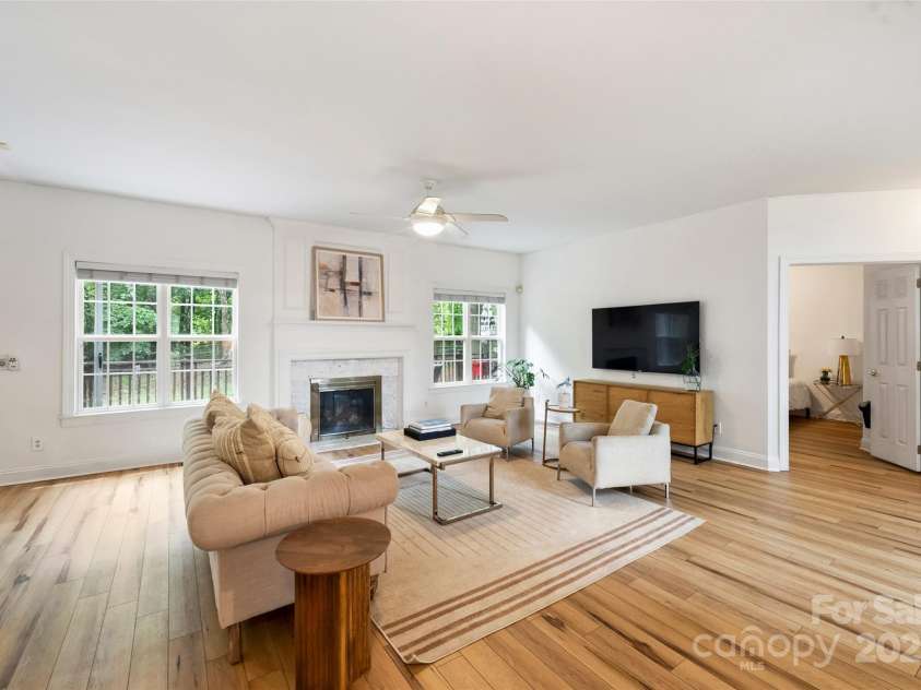 20812 Decora Drive, Cornelius, NC 28031.  MLS# CAR4258936, YatesRealty ID 27440. 