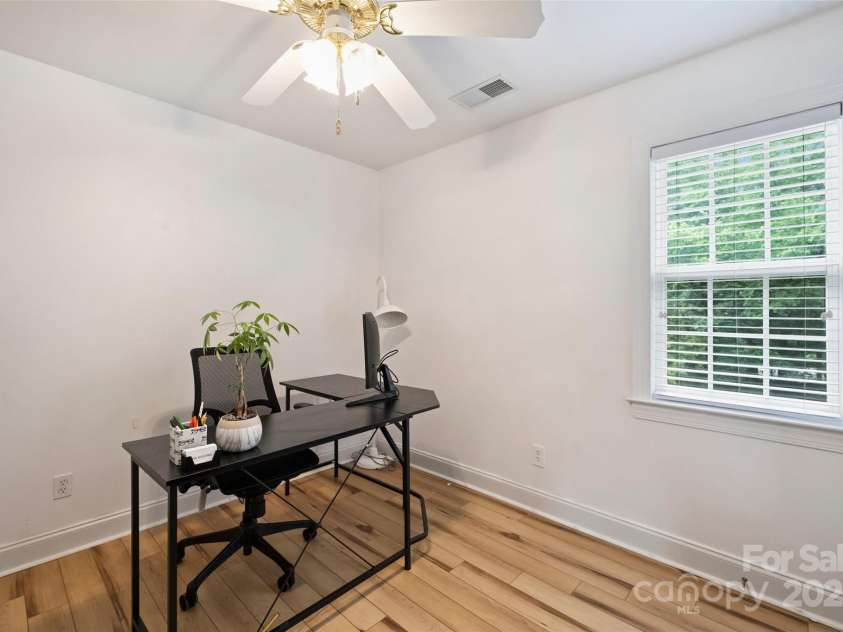 20812 Decora Drive, Cornelius, NC 28031.  MLS# CAR4258936, YatesRealty ID 27440. 