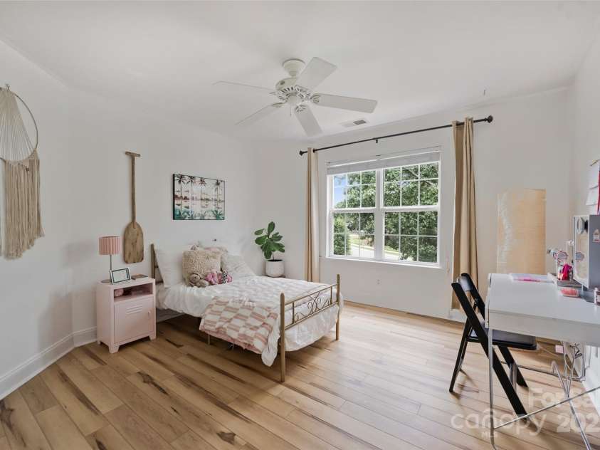 20812 Decora Drive, Cornelius, NC 28031.  MLS# CAR4258936, YatesRealty ID 27440. 