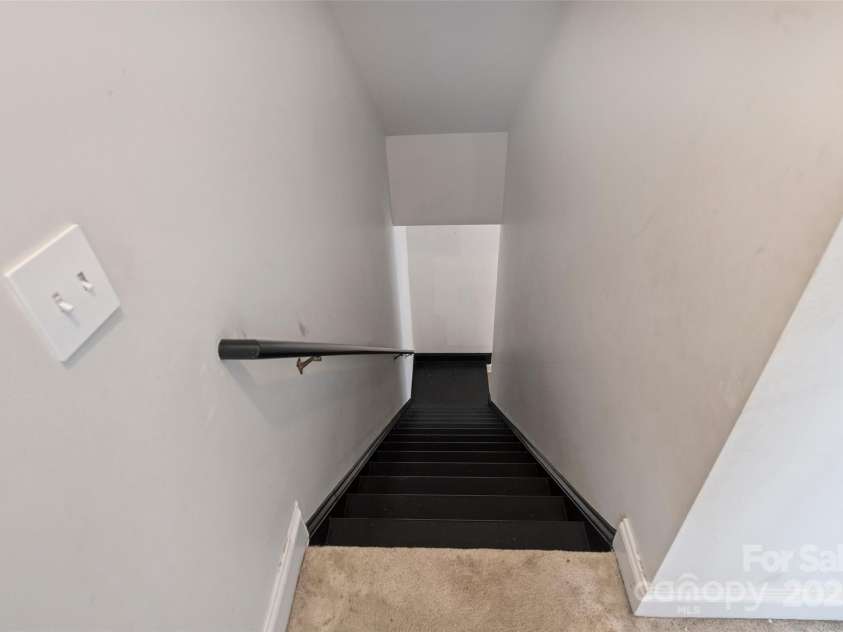 20812 Decora Drive, Cornelius, NC 28031.  MLS# CAR4258936, YatesRealty ID 27440. 