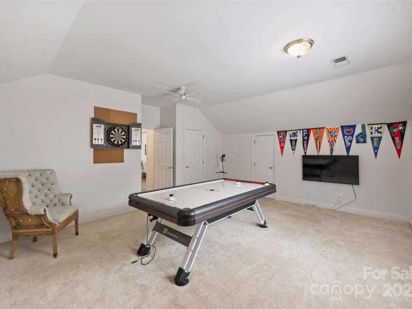 20812 Decora Drive, Cornelius, NC 28031.  MLS# CAR4258936, YatesRealty ID 27440. 