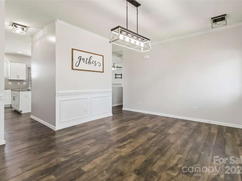 2423 Tallet Trace, Charlotte, NC 28216.  MLS# CAR4271851, YatesRealty ID 27441. 