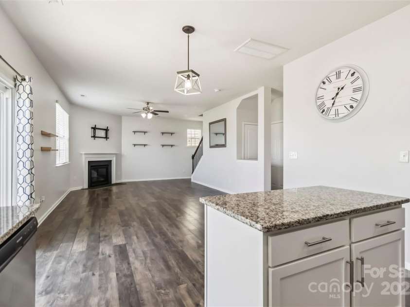 2423 Tallet Trace, Charlotte, NC 28216.  MLS# CAR4271851, YatesRealty ID 27441. 