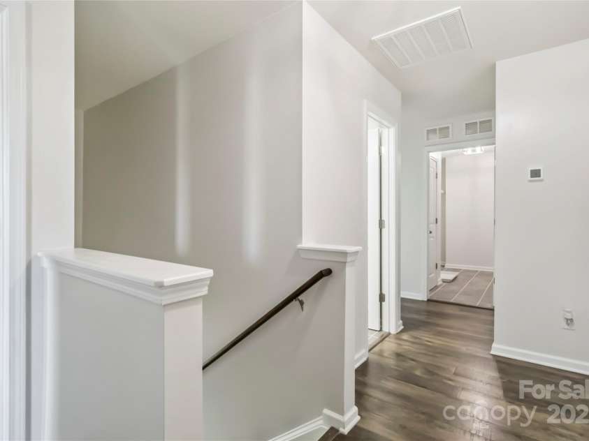 2423 Tallet Trace, Charlotte, NC 28216.  MLS# CAR4271851, YatesRealty ID 27441. 