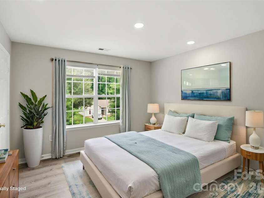 5232 Javitz Road, Charlotte, NC 28216.  MLS# CAR4387419, YatesRealty ID 27443. Virtually Staged