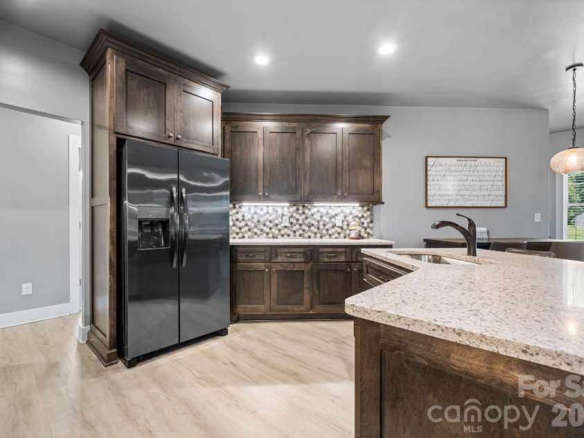 1100 Rainbow Drive, Mount Holly, NC 28120.  MLS# CAR4388731, YatesRealty ID 27444. 